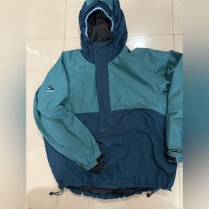 Nike ACG Men's Two-Tone Teal Jacket